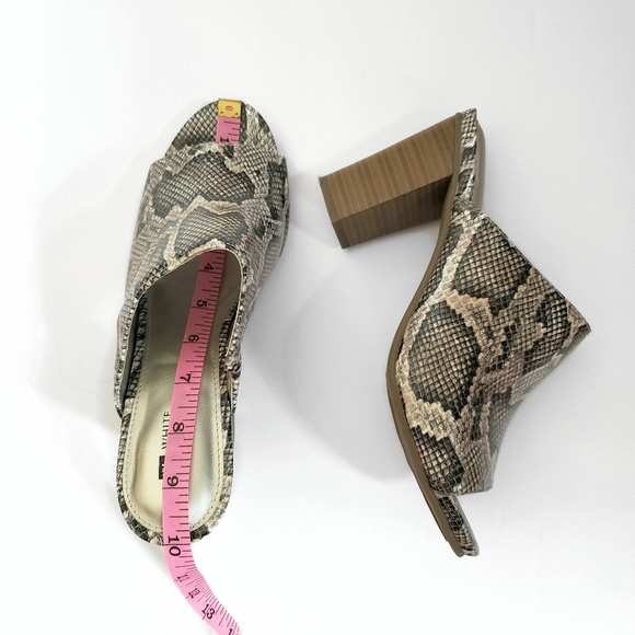 White Mountain Datenight Mule Size 8.5 M - Picture 8 of 8